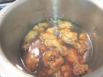 鶏手羽の酢醤油煮(さっぱり煮)