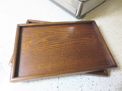 木製トレー(28cm×18.5cm)の小さめを買いました。