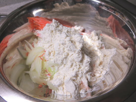かき揚げの具材と天ぷら粉