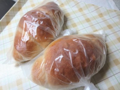 中野駅南口のパン屋、プルミエ サンジェルマンの塩バターパン