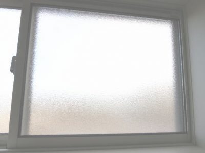 寝室側の窓 結露防止対策